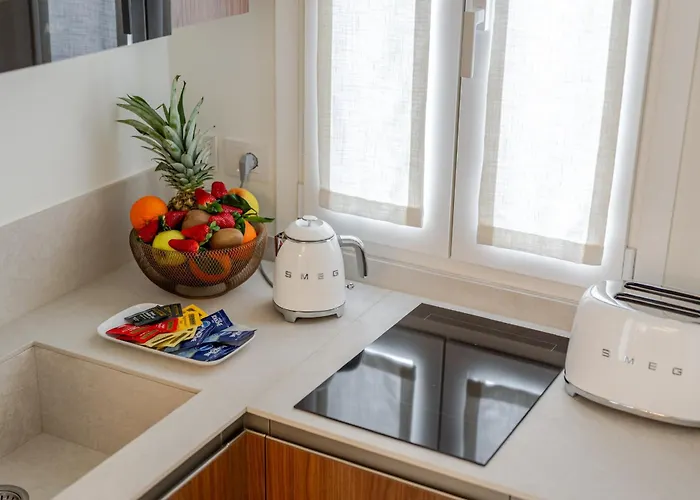 Garibaldi Luxury * Noci