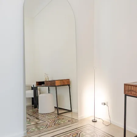 Garibaldi Luxury Апартаменты *