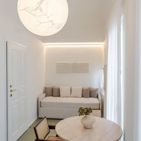 Garibaldi Luxury