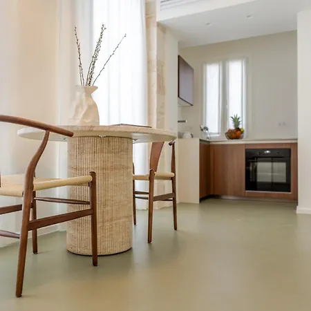 Garibaldi Luxury Διαμέρισμα *